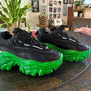 Steve Madden Revels sz 6 brand new in box . Never worn